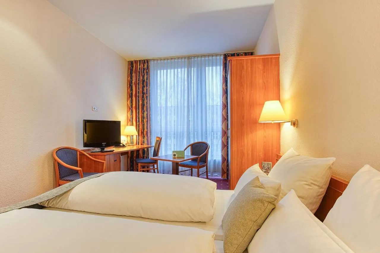 Centro Hotel Berlin City West 4*,