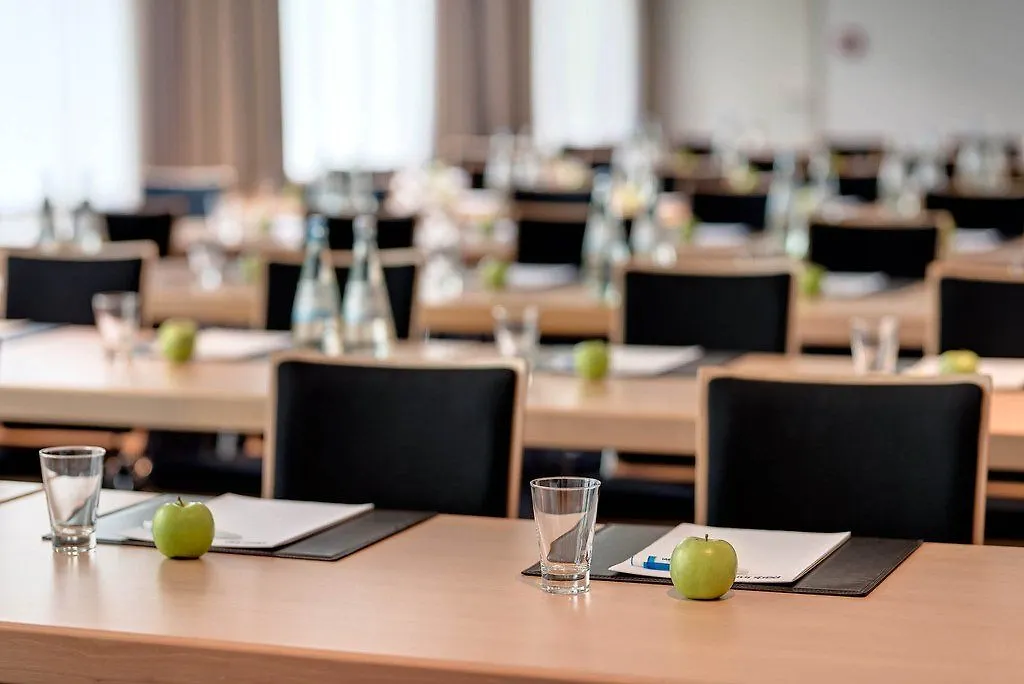 Centro Hotel Berlin City West 4*,